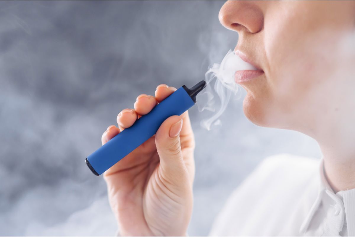 Can You Bring Disposable Vapes On An Airplane