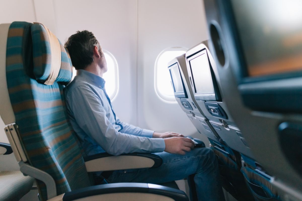 Where Is Seat B On A Plane (Everything You Need To Know)