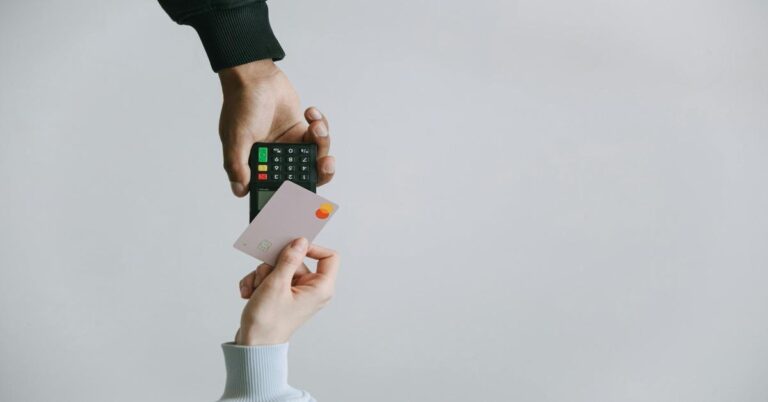 Year-End Checklist: Utilizing Expiring Credit Card Benefits Before 2025