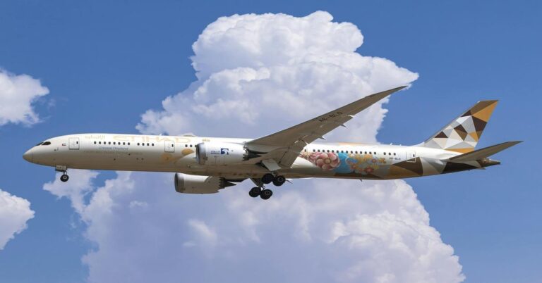 Fly Fancy with Etihad’s Summer Business Class Deals